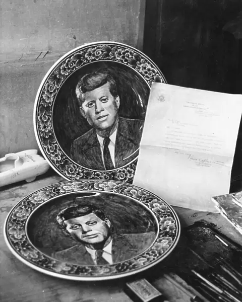 JFK DELFT. A Delft china plate depicting American president, John F. Kennedy