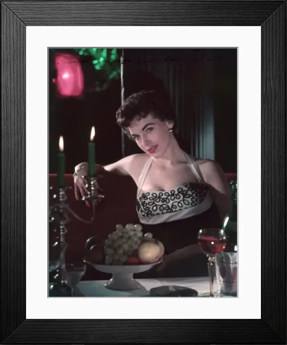Framed Print : Dinner Date Framed Print : Dinner Date