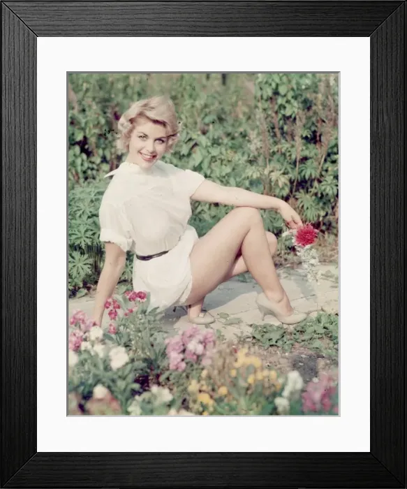Framed Print : Posing in the Garden Framed Print : Posing in the Garden