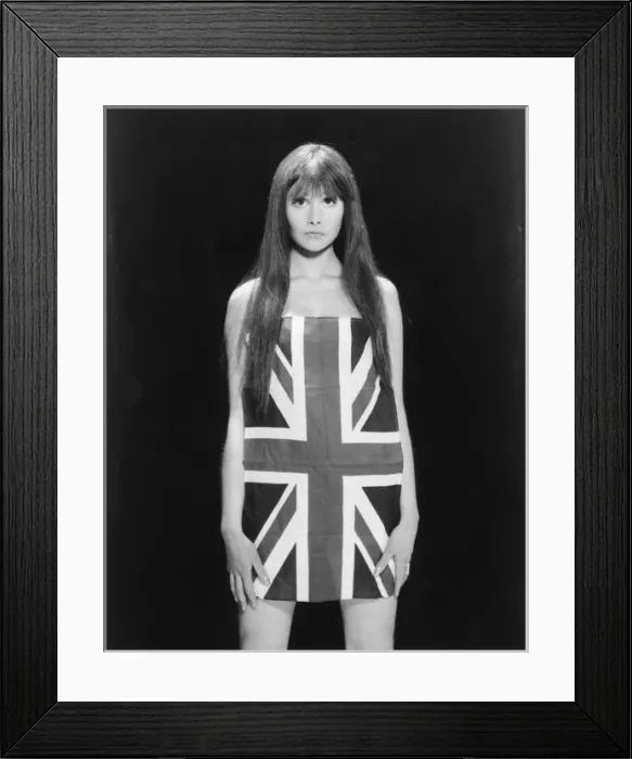 Framed Print : 60S Model & Union Jack Framed Print : 60S Model & Union Jack