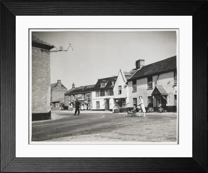 Framed Print : Ludham / Norfolk / Street Framed Print : Ludham / Norfolk / Street