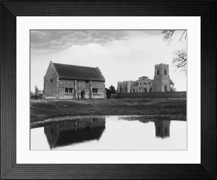 Framed Print : Willington Church, Beds Framed Print : Willington Church, Beds