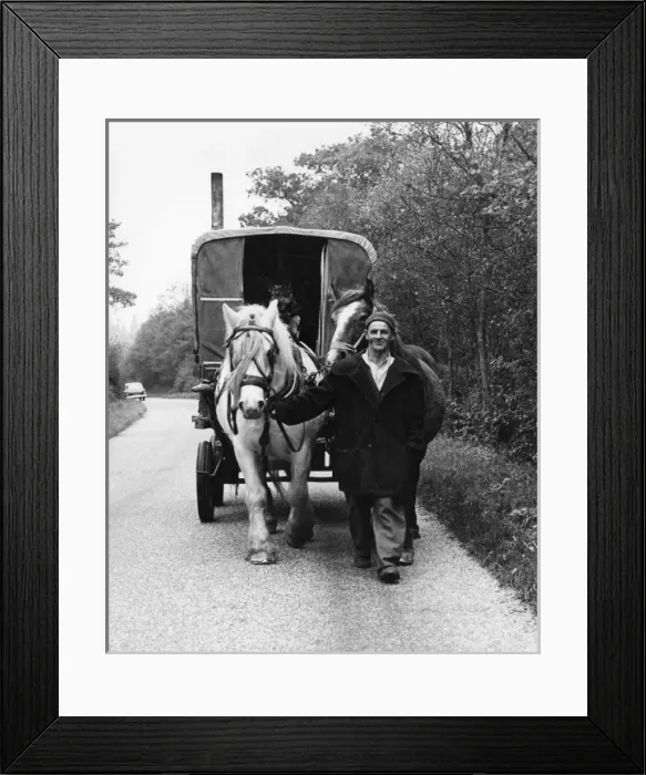 Framed Print : Gipsy, Horses, Caravan Framed Print : Gipsy, Horses, Caravan