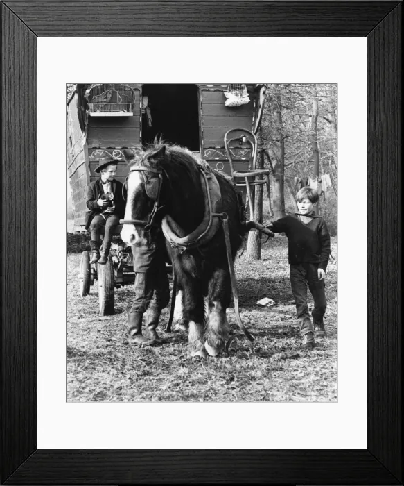 Framed Print : Gipsy Kids & Caravan Framed Print : Gipsy Kids & Caravan