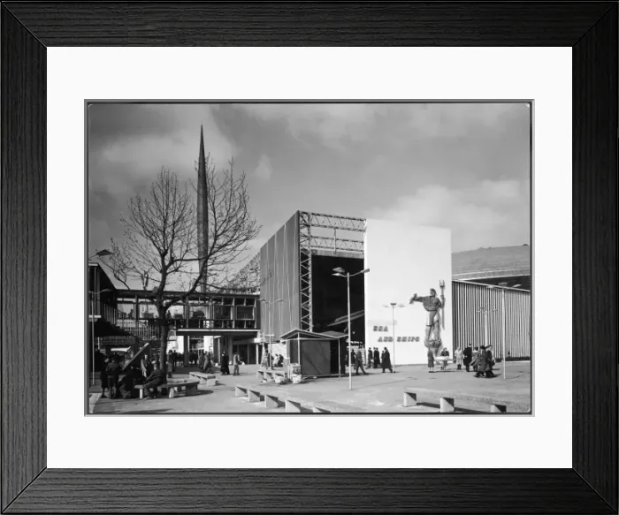 Framed Print : Festival Sea & Ships Framed Print : Festival Sea & Ships