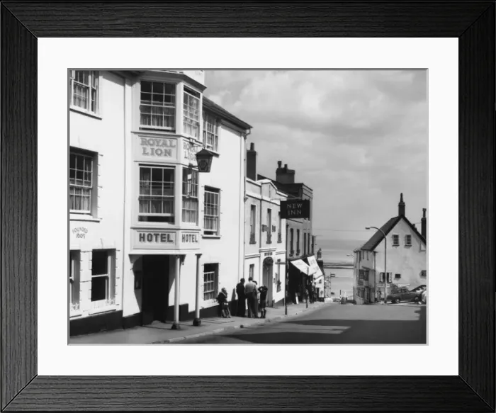 Framed Print : England / Lyme Regis Framed Print : England / Lyme Regis