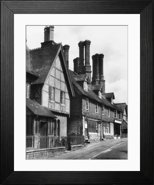 Framed Print : England / Albury Framed Print : England / Albury
