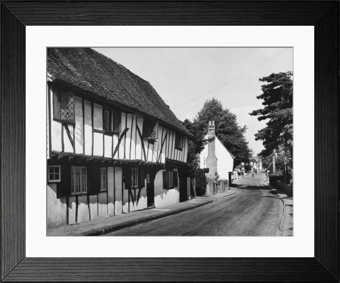 Framed Print : Cottages at Much Hadham Framed Print : Cottages at Much Hadham