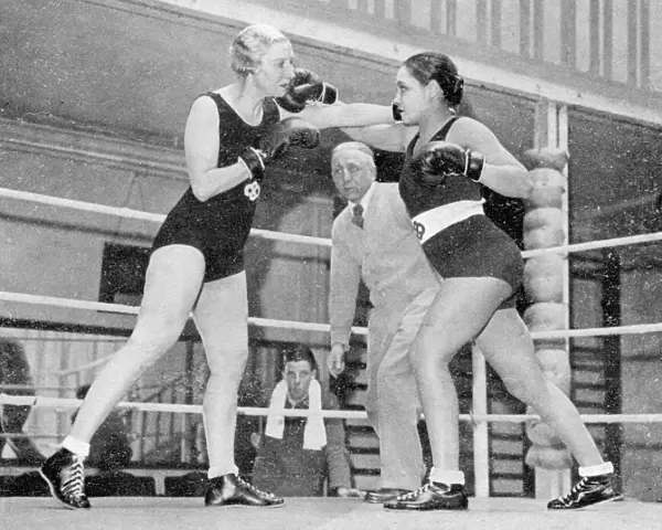 Women Boxing 1933