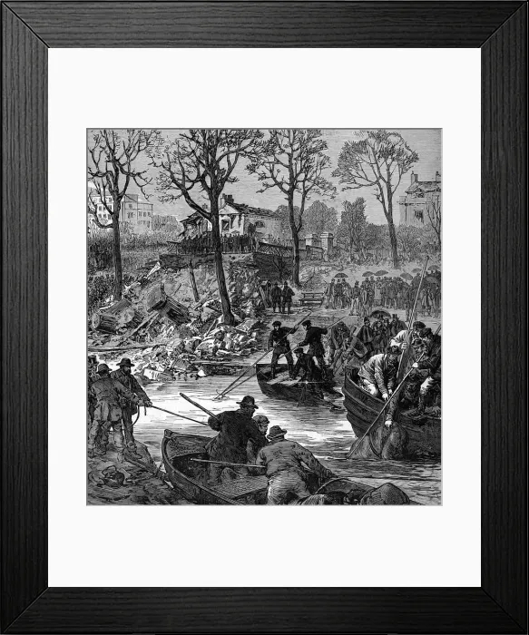 Framed Print : Clearing up after the explosion at Regents canal Framed Print : Clearing up after the explosion at Regents canal