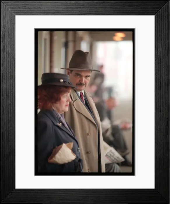 Framed Print : Husband & Wife Parting Framed Print : Husband & Wife Parting