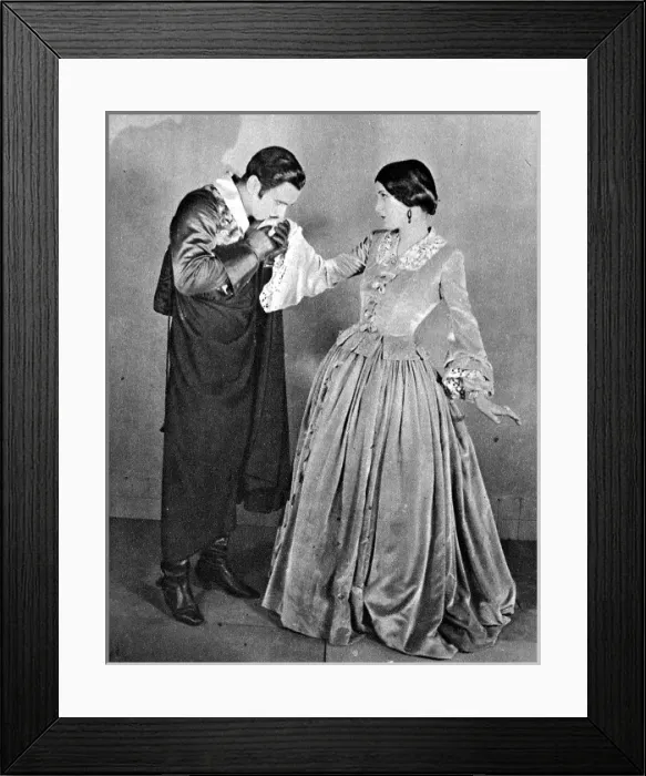 Framed Print : Douglas Fairbanks & Mary Astor Framed Print : Douglas Fairbanks & Mary Astor