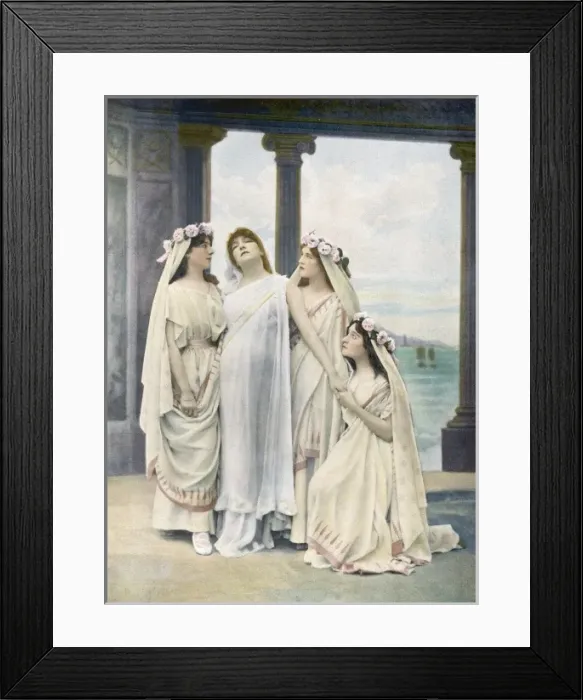 Framed Print : Bernhardt / Phedre 1899 Framed Print : Bernhardt / Phedre 1899