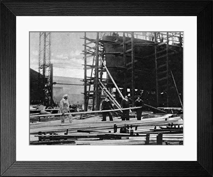 Framed Print : Women at work in a naval ship-building yard Framed Print : Women at work in a naval ship-building yard