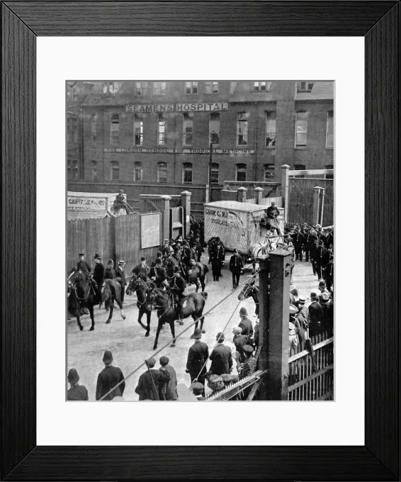 Framed Print : Meat vans leaving the docks during strike Framed Print : Meat vans leaving the docks during strike