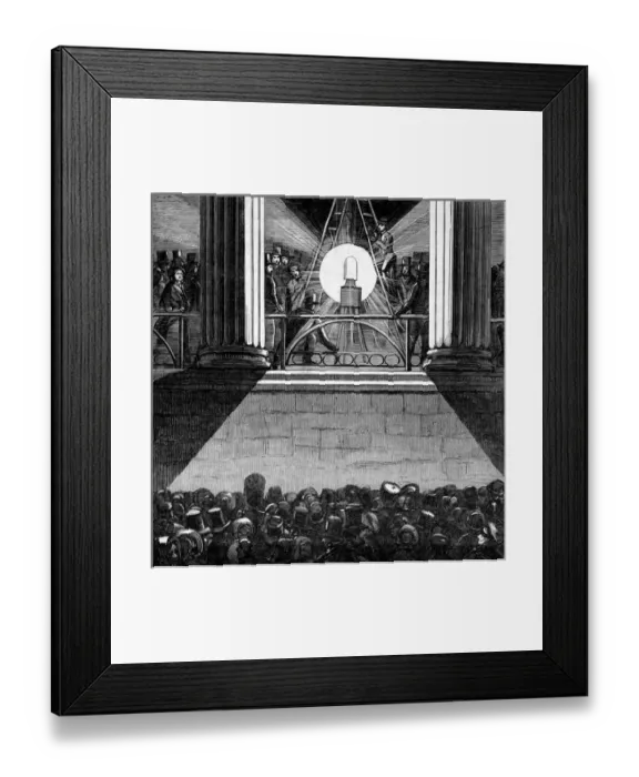 Framed Print : Electric light in Trafalgar Square Framed Print : Electric light in Trafalgar Square