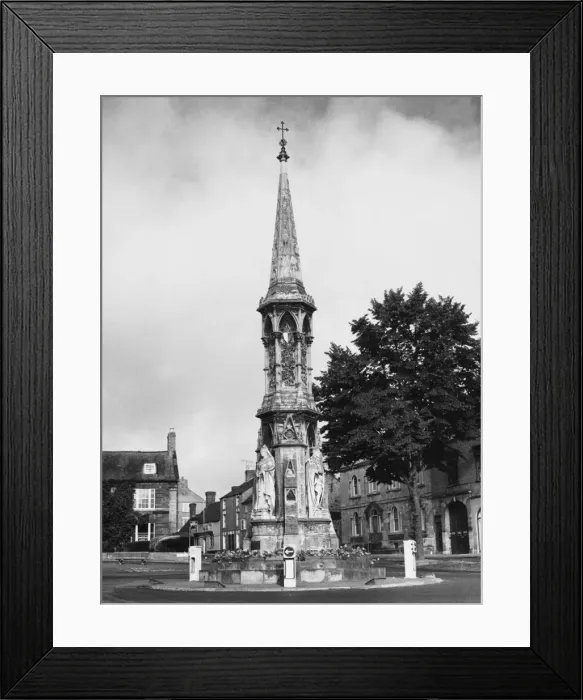 Framed Print : Banbury Cross Framed Print : Banbury Cross