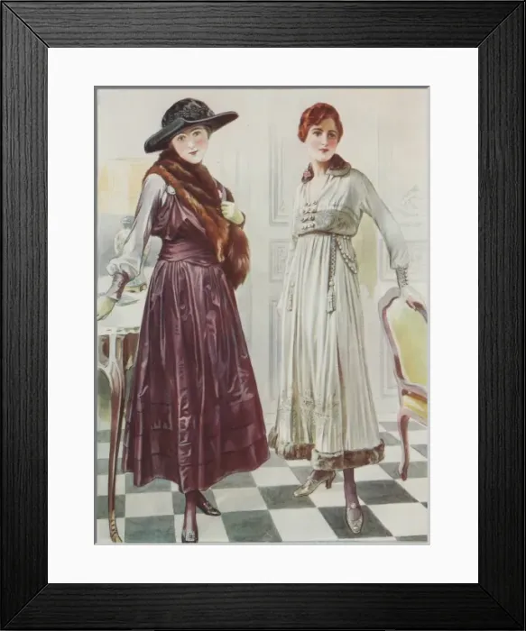 Framed Print : Toilettes d Framed Print : Toilettes d