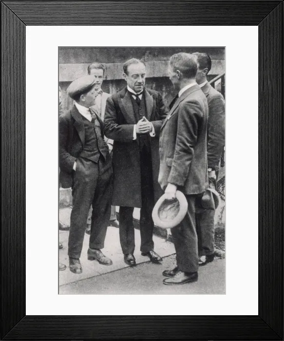Framed Print : Stanley Baldwin & Voters Framed Print : Stanley Baldwin & Voters