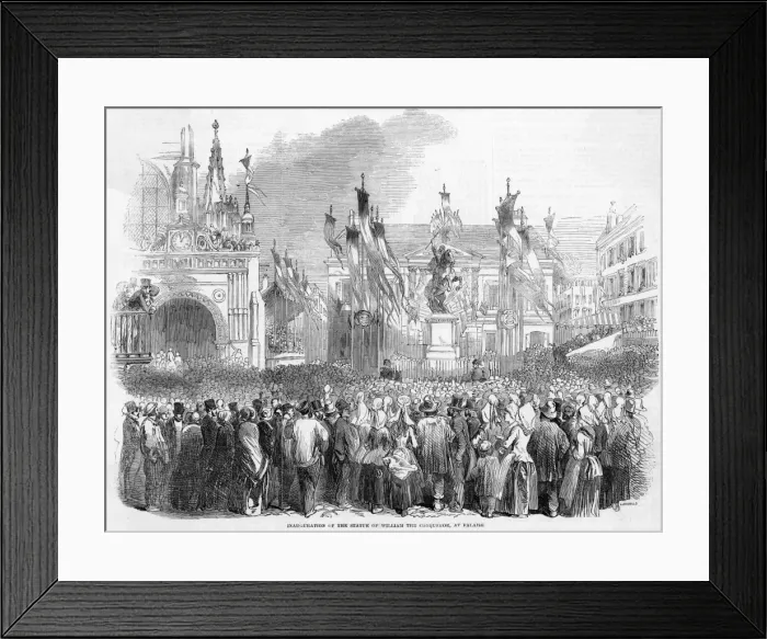 Framed Print : Statue at Falaise Framed Print : Statue at Falaise