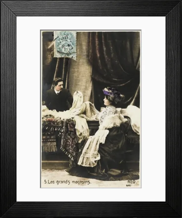 Framed Print : Social / Femme 5 of 10 Framed Print : Social / Femme 5 of 10