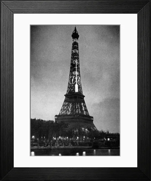 Framed Print : The Thermometer on the Eiffel Tower, 1934 Framed Print : The Thermometer on the Eiffel Tower, 1934