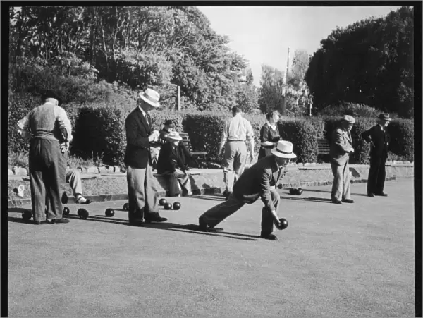 Gentlemen Bowling 1950S