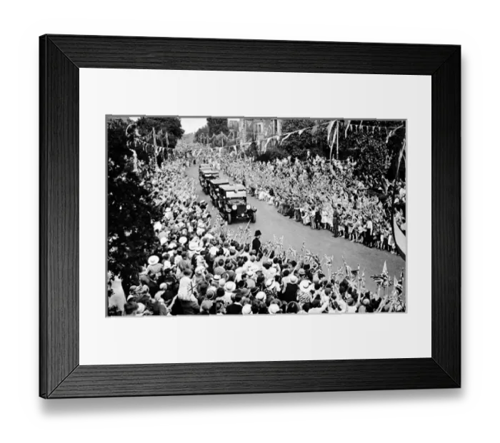 Framed Print : King George V driving through Portsmouth, 1935 Framed Print : King George V driving through Portsmouth, 1935