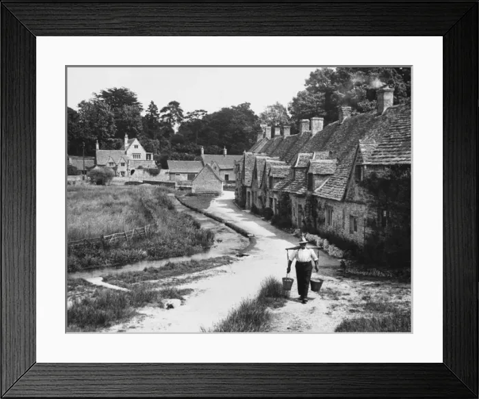 Framed Print : Arlington Row, Bibury Framed Print : Arlington Row, Bibury