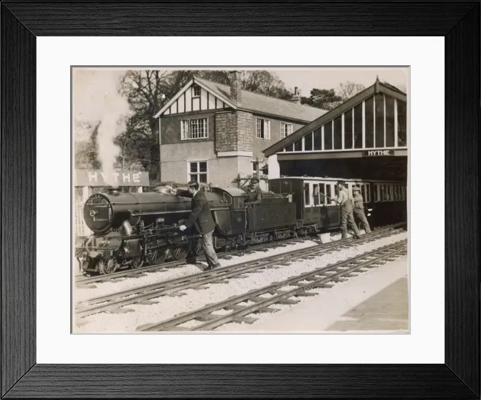 Framed Print : LILLIPUTIAN TRAIN Framed Print : LILLIPUTIAN TRAIN