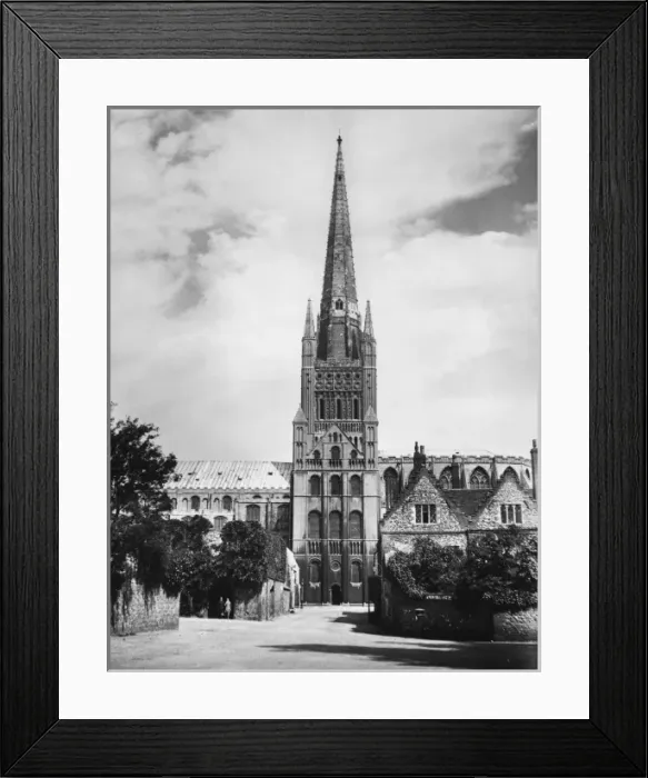 Framed Print : Norwich Cathedral Framed Print : Norwich Cathedral