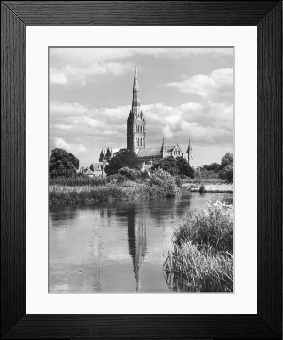 Framed Print : Salisbury Cathedral Framed Print : Salisbury Cathedral