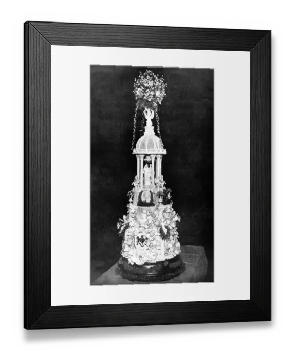 Framed Print : Wedding cake of Prince Arthur of Connaught and his bride Framed Print : Wedding cake of Prince Arthur of Connaught and his bride
