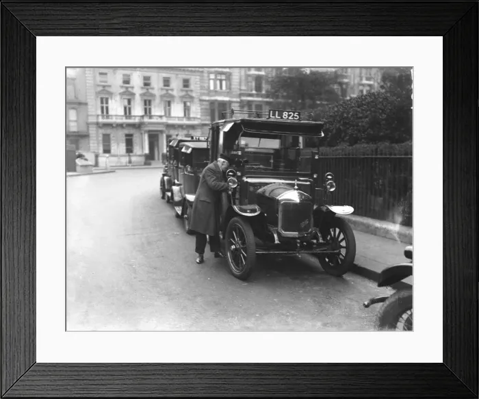 Framed Print : London Cabs 1931 Framed Print : London Cabs 1931