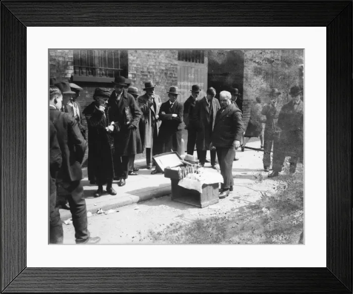 Framed Print : Street Pedlar 1930S Framed Print : Street Pedlar 1930S