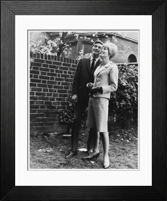 Framed Print : Couple View Back Garden Framed Print : Couple View Back Garden