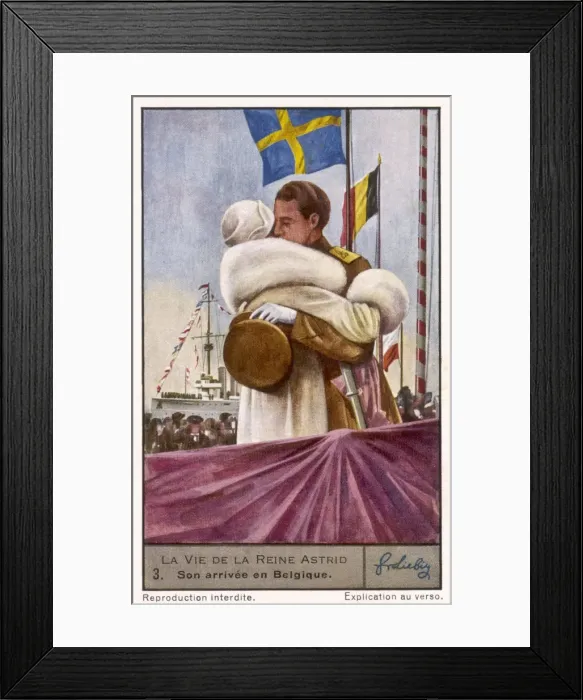 Framed Print : Astrid Embraced