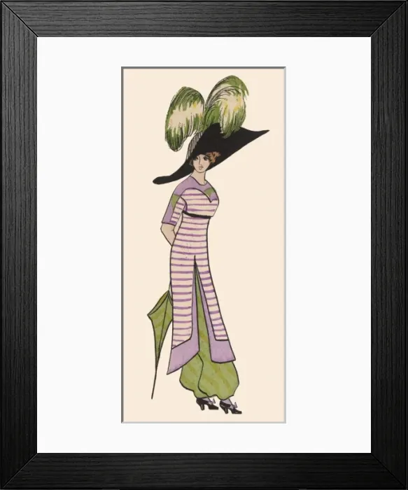 Framed Print : Fashionable Women Framed Print : Fashionable Women