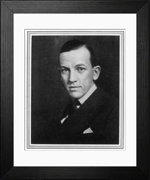 Framed Print : Sir Noel Coward (1899-1973) Framed Print : Sir Noel Coward (1899-1973)