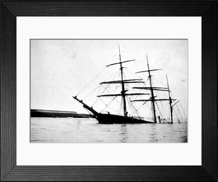 Framed Print : The Barque Berean off Tilbury, 1910 Framed Print : The Barque Berean off Tilbury, 1910