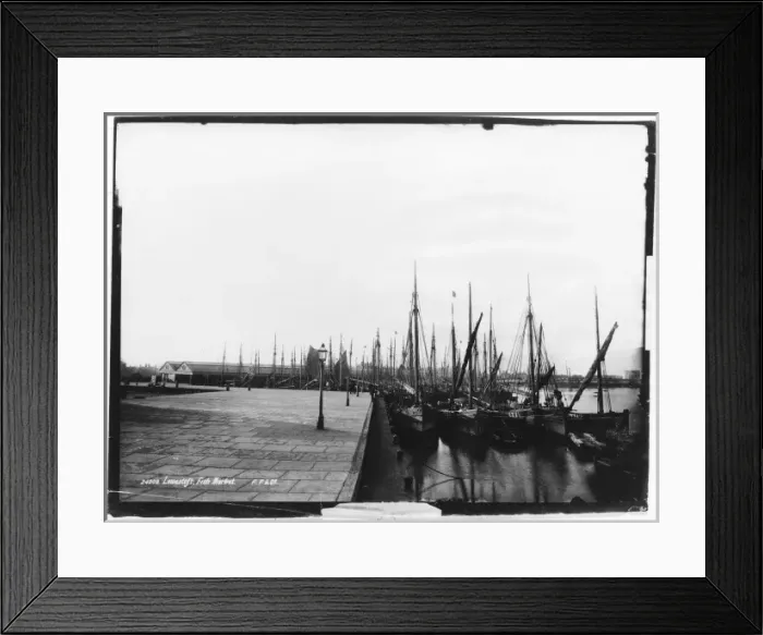Framed Print : LOWESTOFT - 1890 Framed Print : LOWESTOFT - 1890