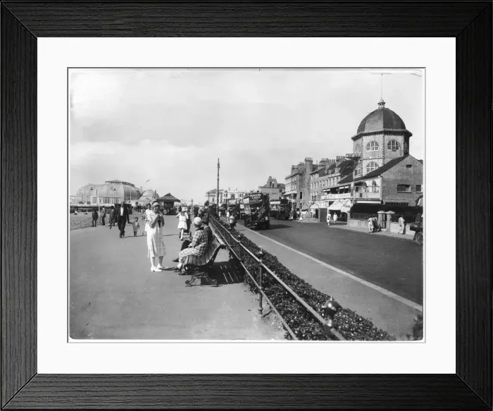 Framed Print : WORTHING - 1926 Framed Print : WORTHING - 1926