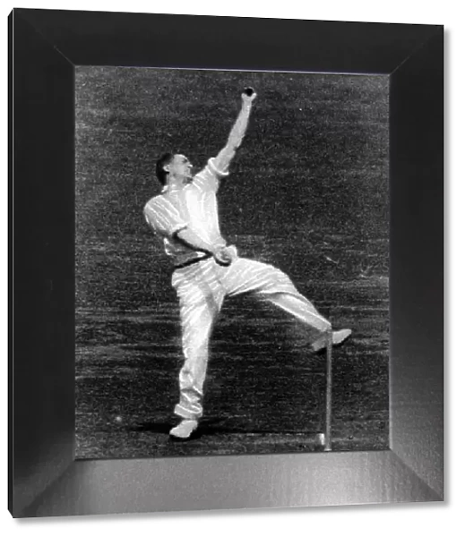 Harold Larwood Bowling, 1933