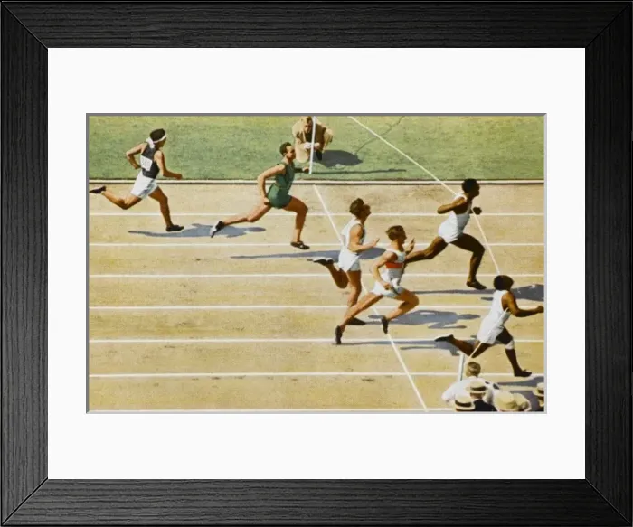 Framed Print : OLYMPICS / 1932 / MEN 100M Framed Print : OLYMPICS / 1932 / MEN 100M
