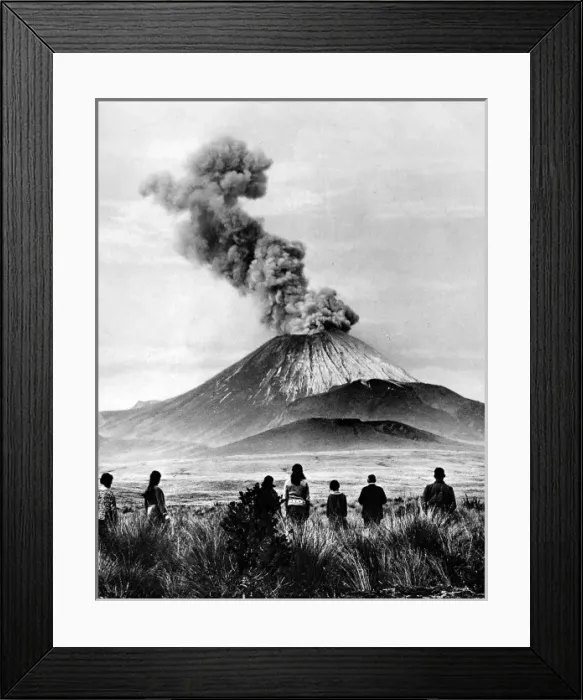Framed Print : The peak of Ngaurrhoe, New Zealands only active volcano Framed Print : The peak of Ngaurrhoe, New Zealands only active volcano