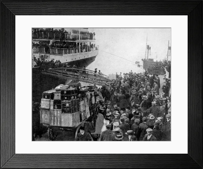 Framed Print : Emigrants leaving Britain for Canada, Liverpool, 1909 Framed Print : Emigrants leaving Britain for Canada, Liverpool, 1909