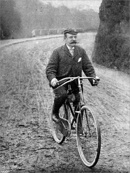 The Safety Bicycle of the 1890 s