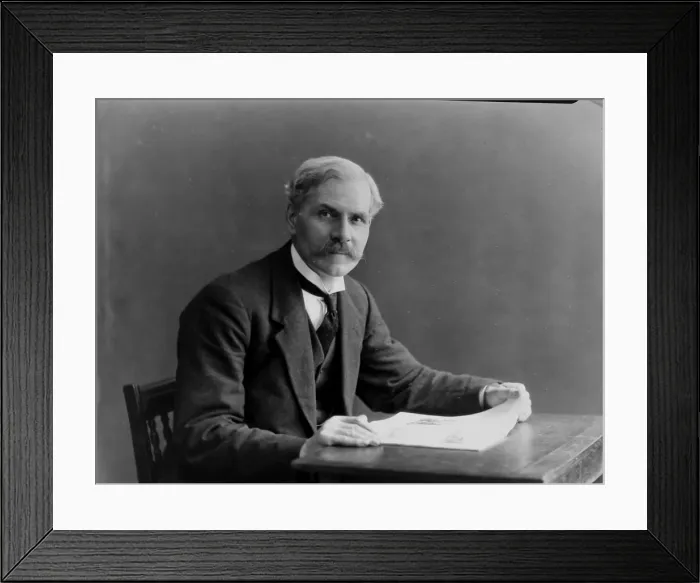 Framed Print : Ramsey MacDonald (1866-1937) Framed Print : Ramsey MacDonald (1866-1937)