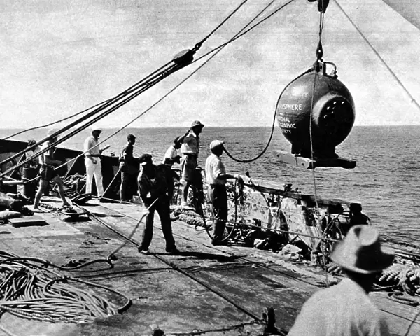Dr. Beebes Bathysphere, August 1934
