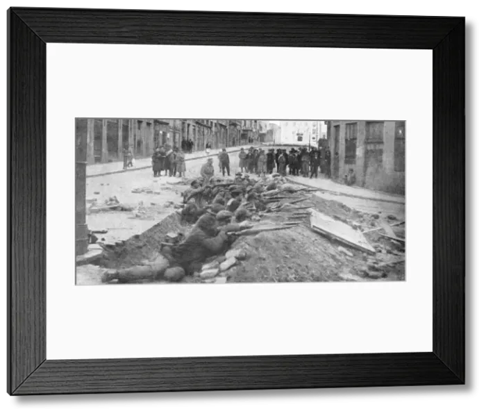 Framed Print : Insurrection in Lisboa Framed Print : Insurrection in Lisboa